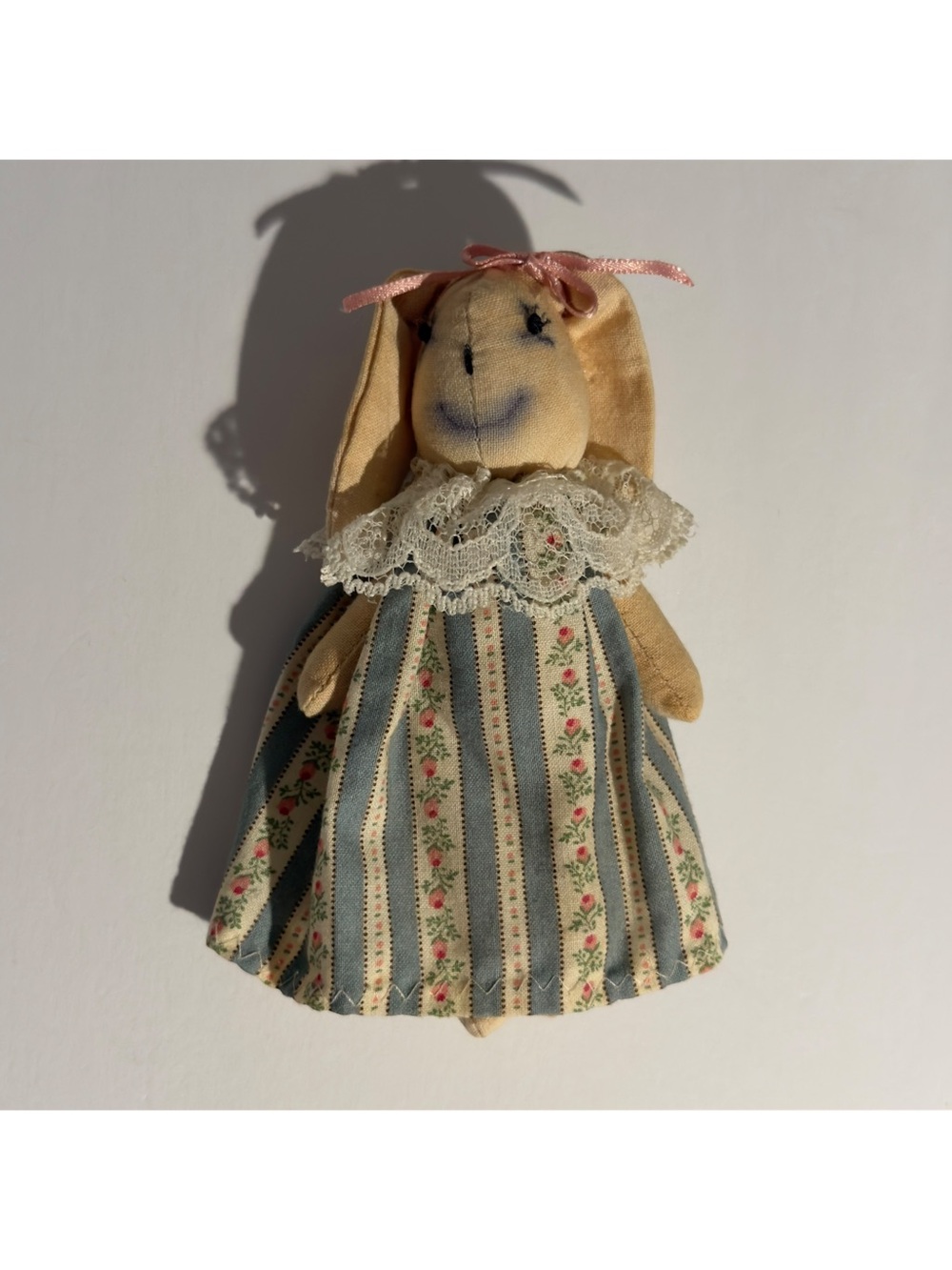 Vintage Little 5” Primitive Bunny Rabbit Doll Country Style Farmhouse Decor Prop